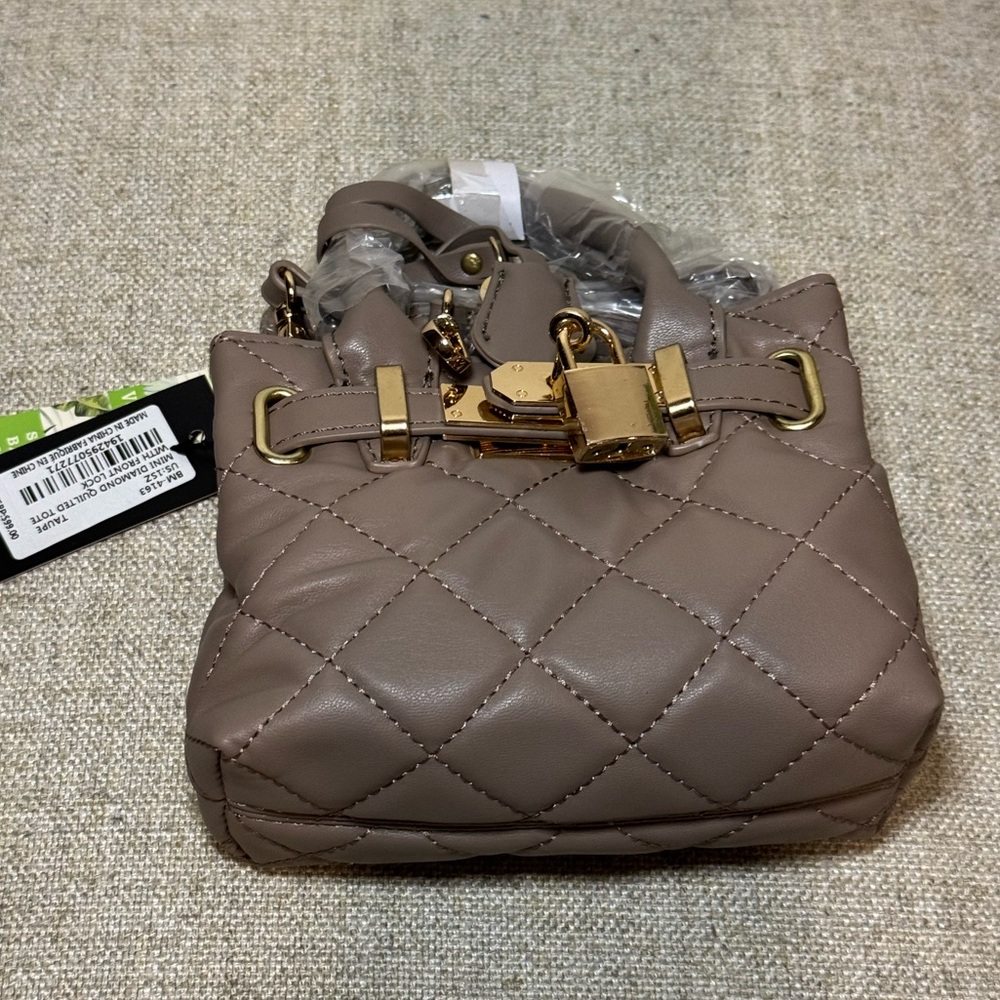 NWT Badgley Mishka Mini Diamond Quilted Crossbody Tote Gift Stocking Stuffer